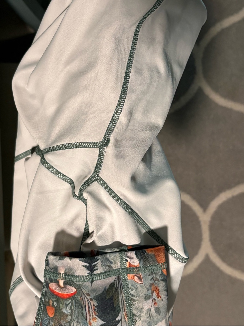 XL Full Length NBW Constantly Varied Gear Fox ๐ฆ & Mushroom ๐ Nature Print - Picture 5 of 5